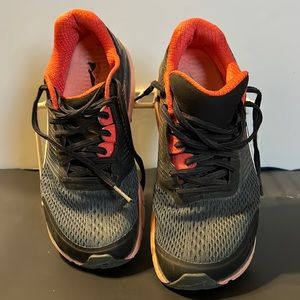 Womens Altra Provision size 8.5